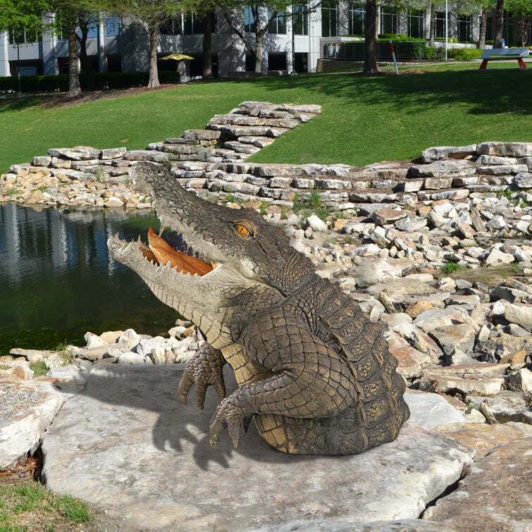 Crocodile Garden Decoration
